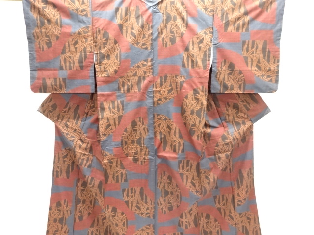 地紙に竹笹模様織り出し本場泥大島紬着物(5マルキ)